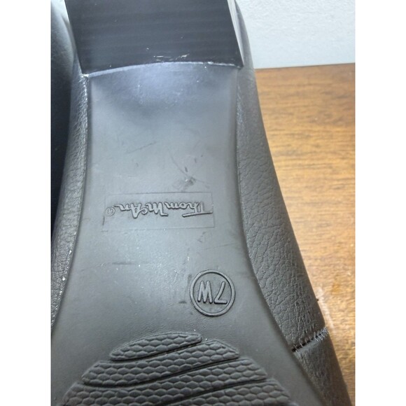 Thom McAn Women's Francis Black Dress Pump Kitten Heel Shoes Wide Width - Picture 5 of 9